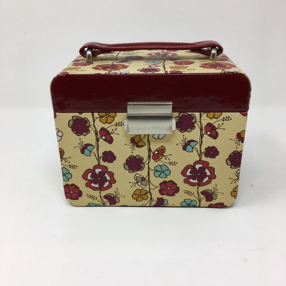 Fossil jewelry box